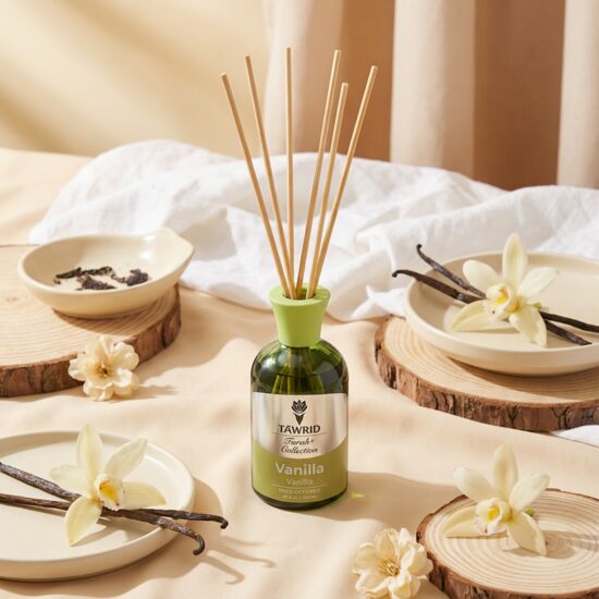 Odorizant camera cu betisoare si mostra de parfum inclus, Farah Plus, vanilie, 100ml